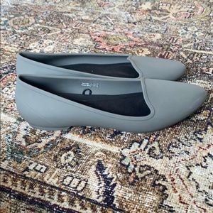 Crocs flats - Size 8